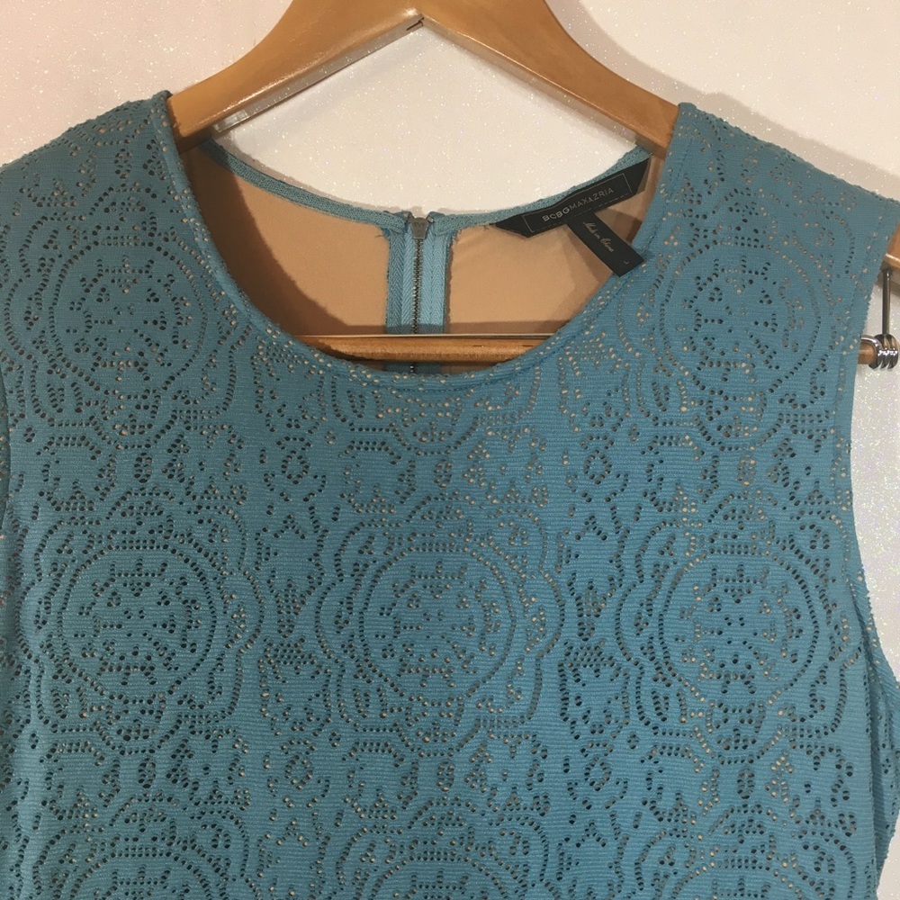 Tops - Picture 4 of 6